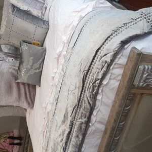 Callisto home bed scarf gray regular 250usd